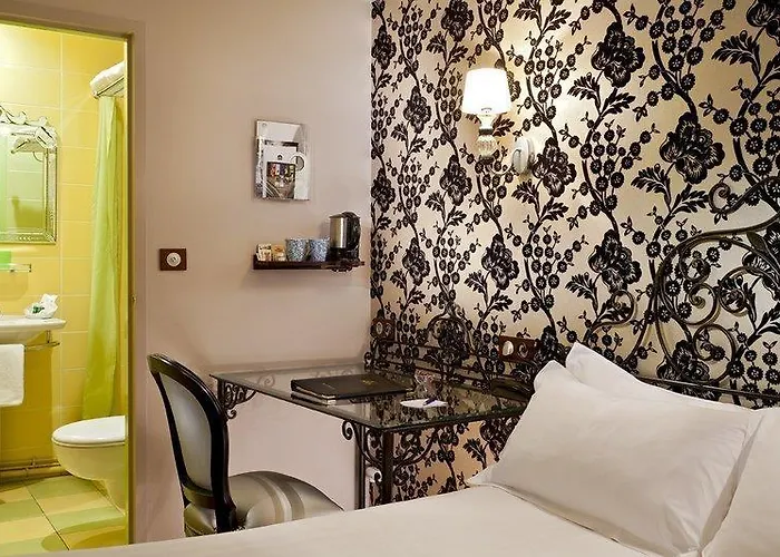 Aurore Gare De Lyon 3*