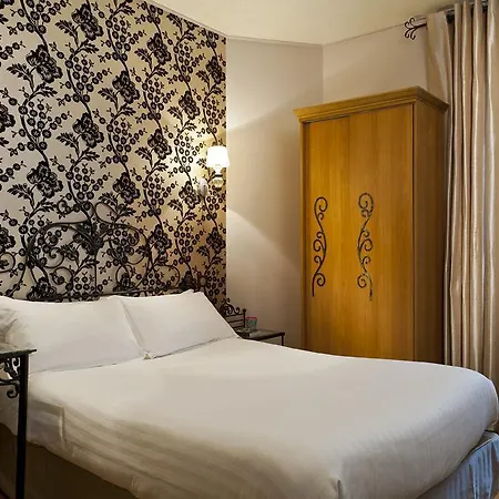 Hotel Aurore Gare De Lyon 3*