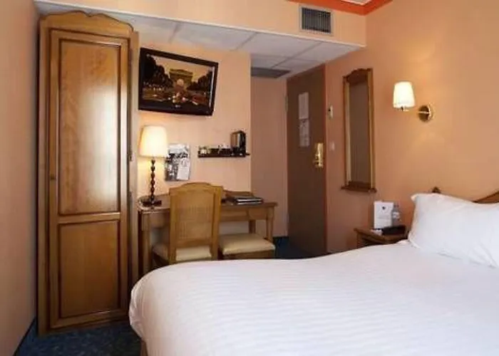 Aurore Gare De Lyon 3*